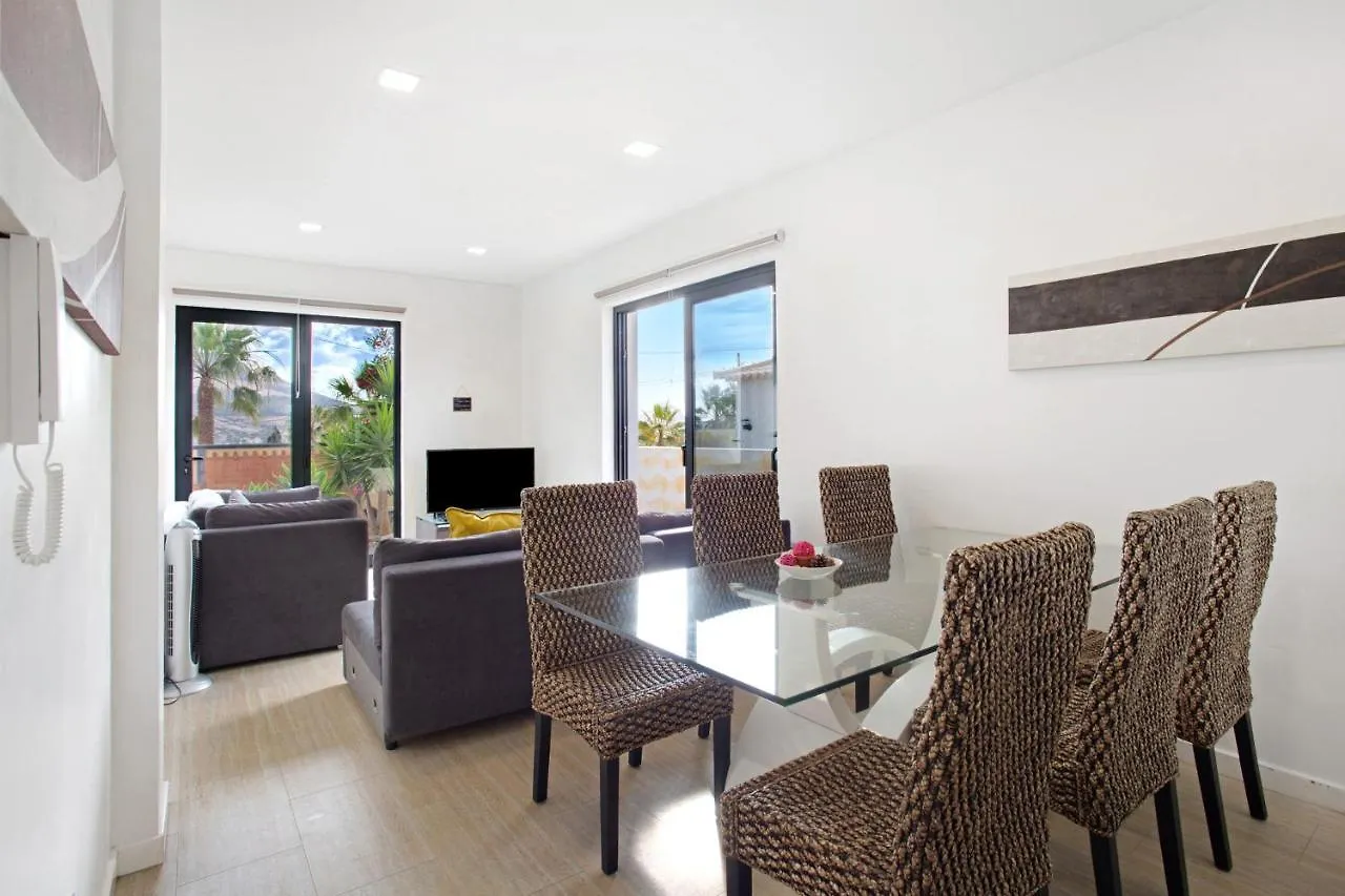 Recanto Dourado Porto Santo Villa