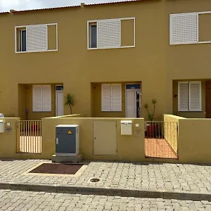  Casa de Férias Golden House